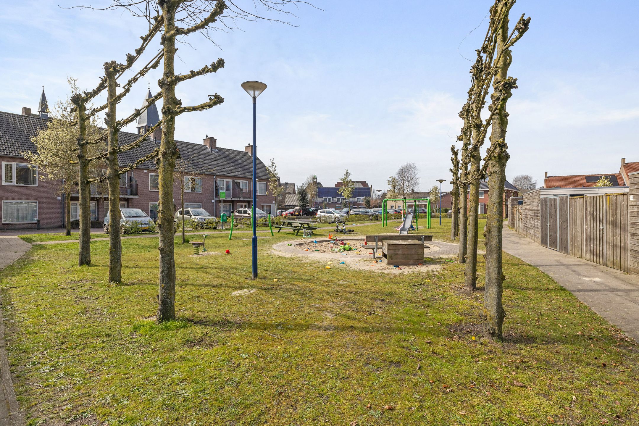 Photo 39 of Bernhardstraat 38