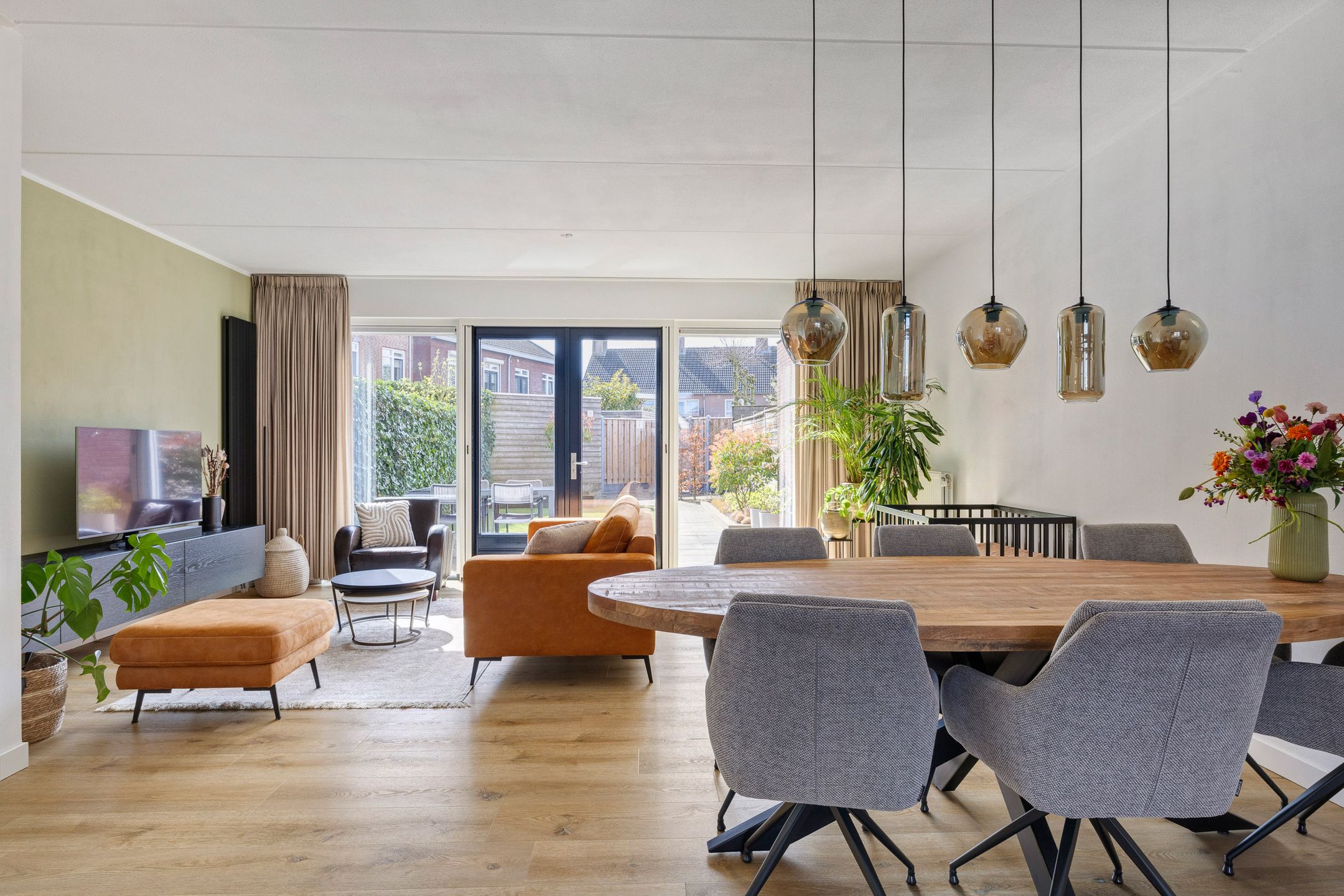 Photo 12 of Bernhardstraat 38