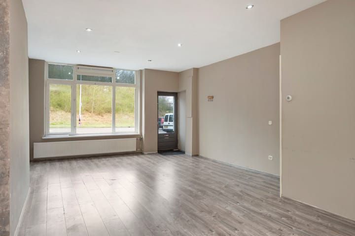 Tussenwoning te koop: Schelsberg 39, Heerlen