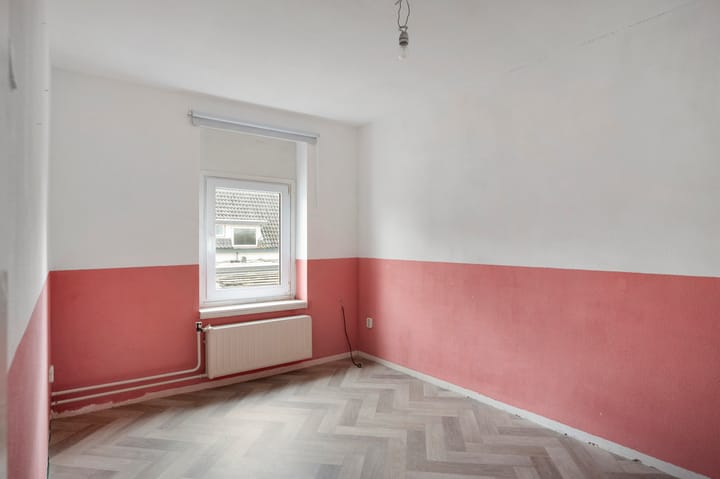 Tussenwoning te koop: Schelsberg 39, Heerlen