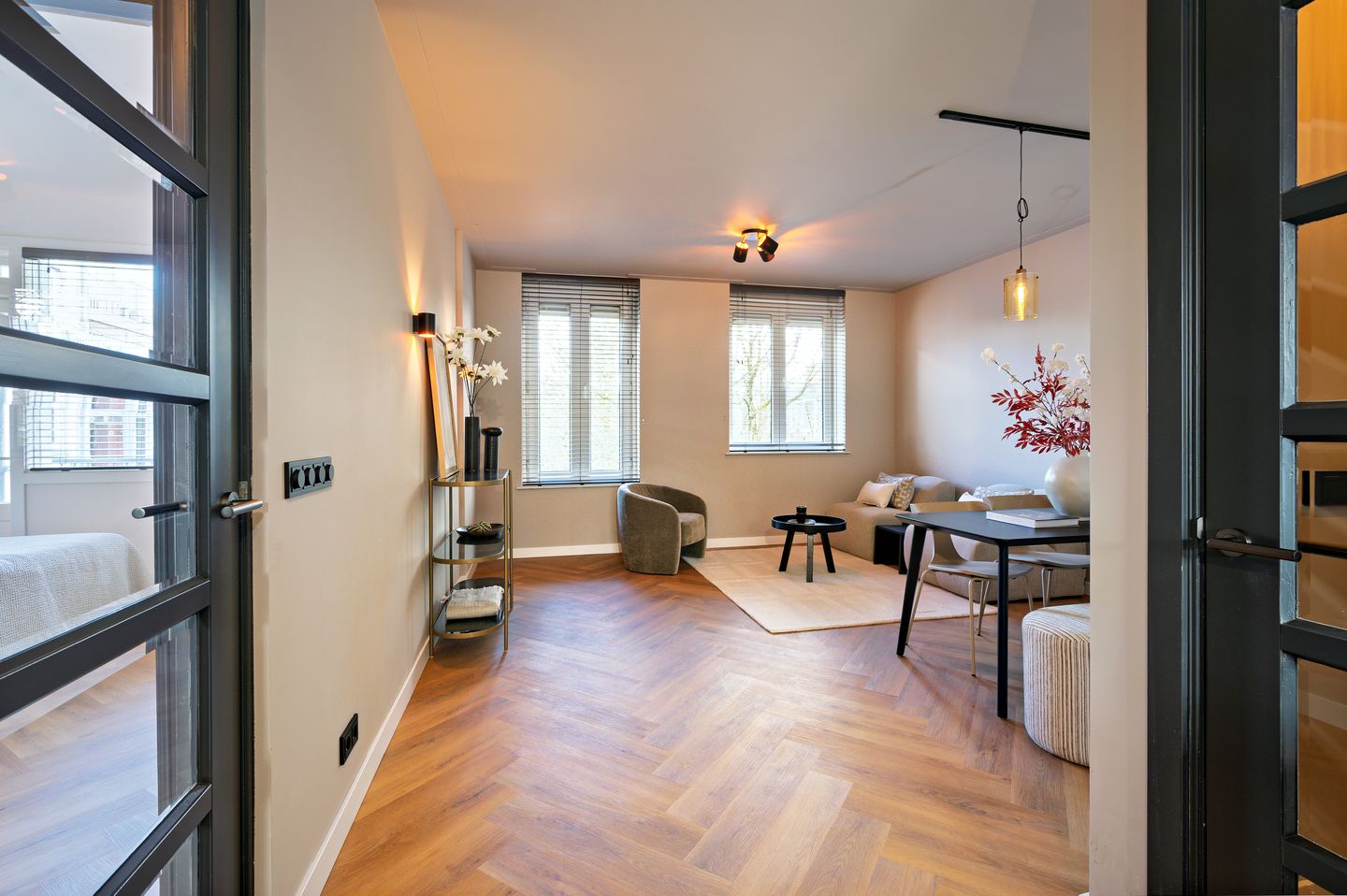 Photo 5 of Witte de Withstraat 143-3