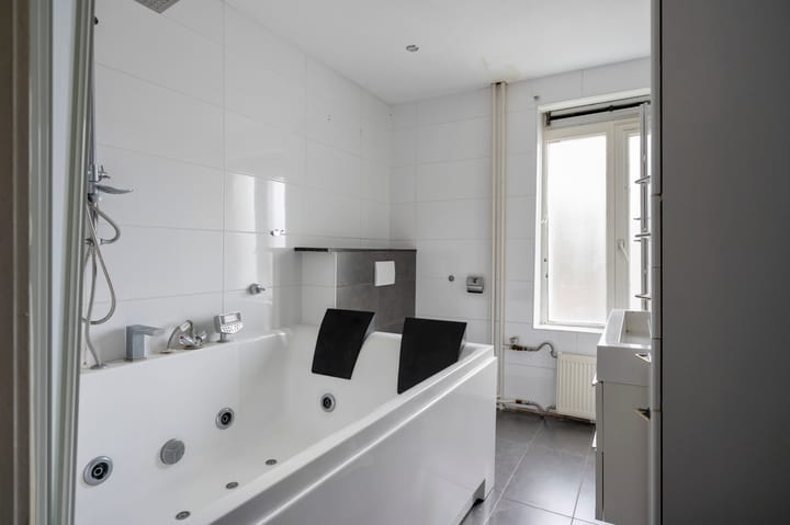 Tussenwoning te koop: Schelsberg 39, Heerlen