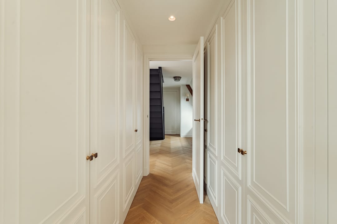 Luxurious Double Upper House in Desirable Amsterdam Zuid Location — 40