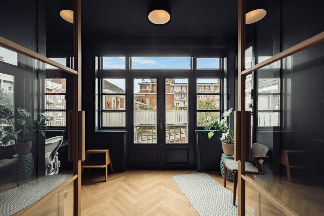 Luxurious Double Upper House in Desirable Amsterdam Zuid Location — 14