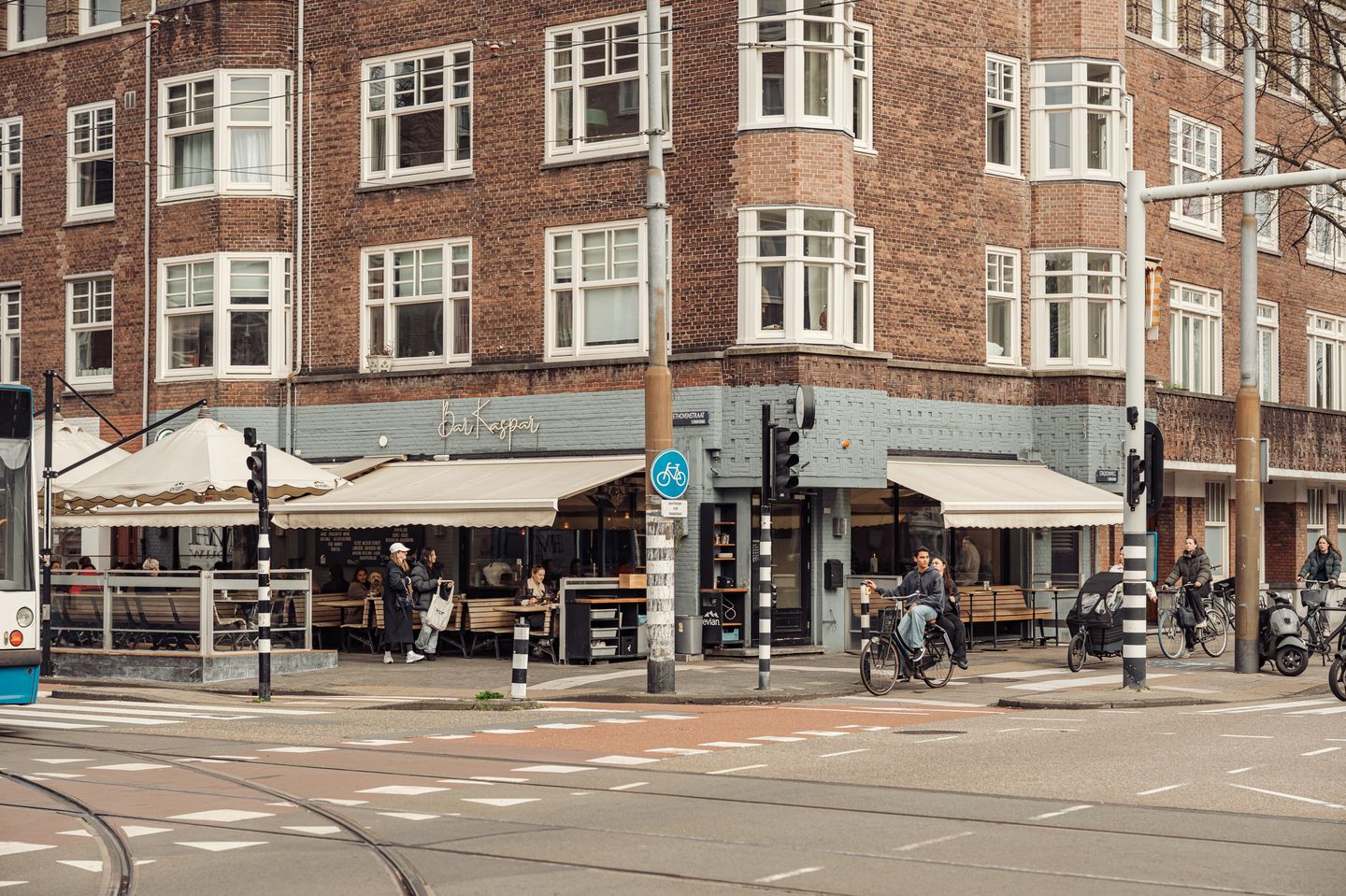 Luxurious Double Upper House in Desirable Amsterdam Zuid Location — 52