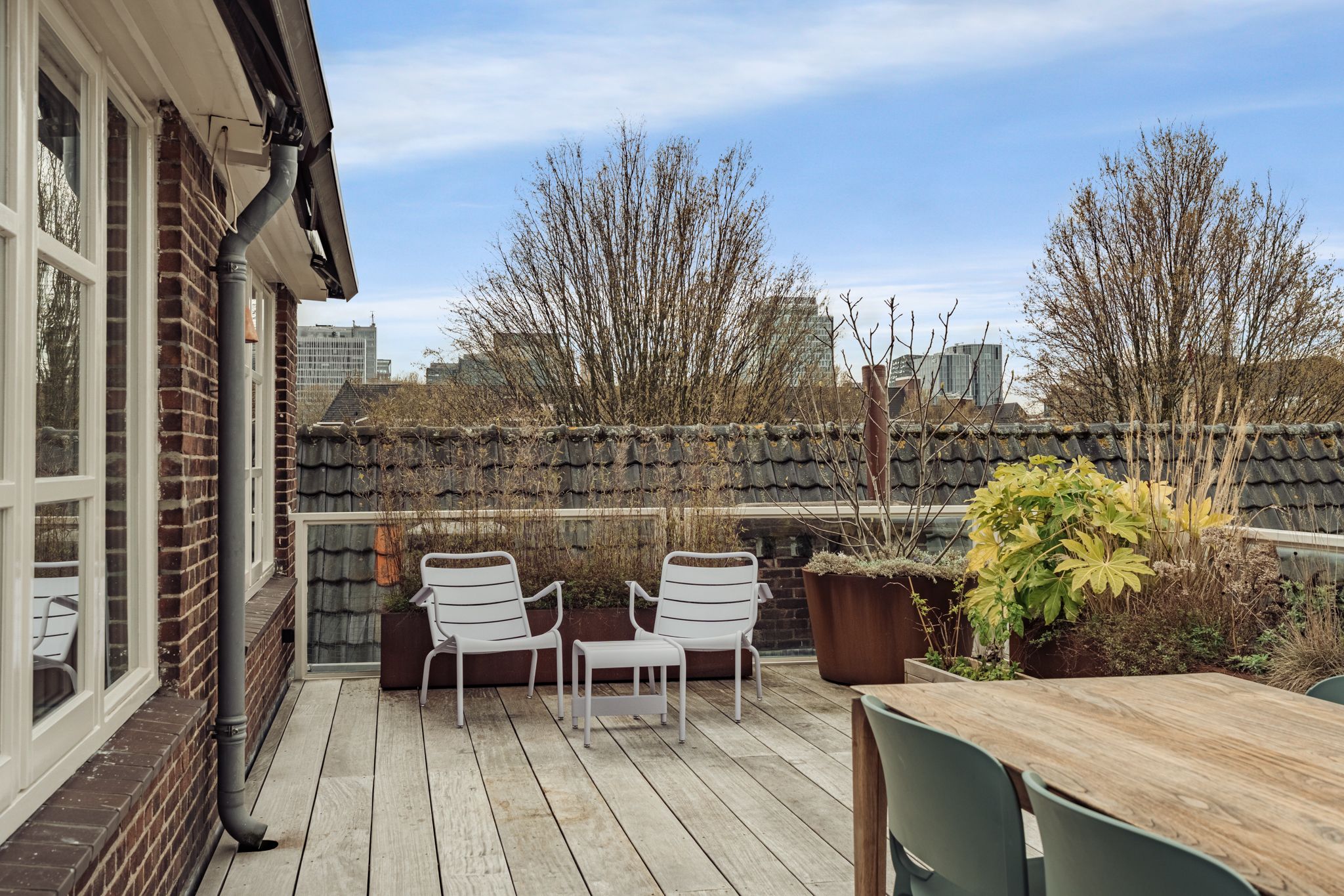 Luxurious Double Upper House in Desirable Amsterdam Zuid Location — 31