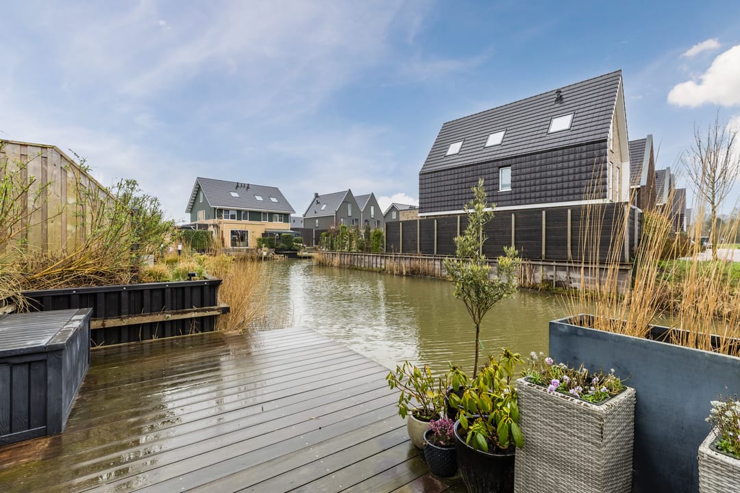 Luxury Waterfront Semi-Detached Home with Wellness Features in Schagen — 46