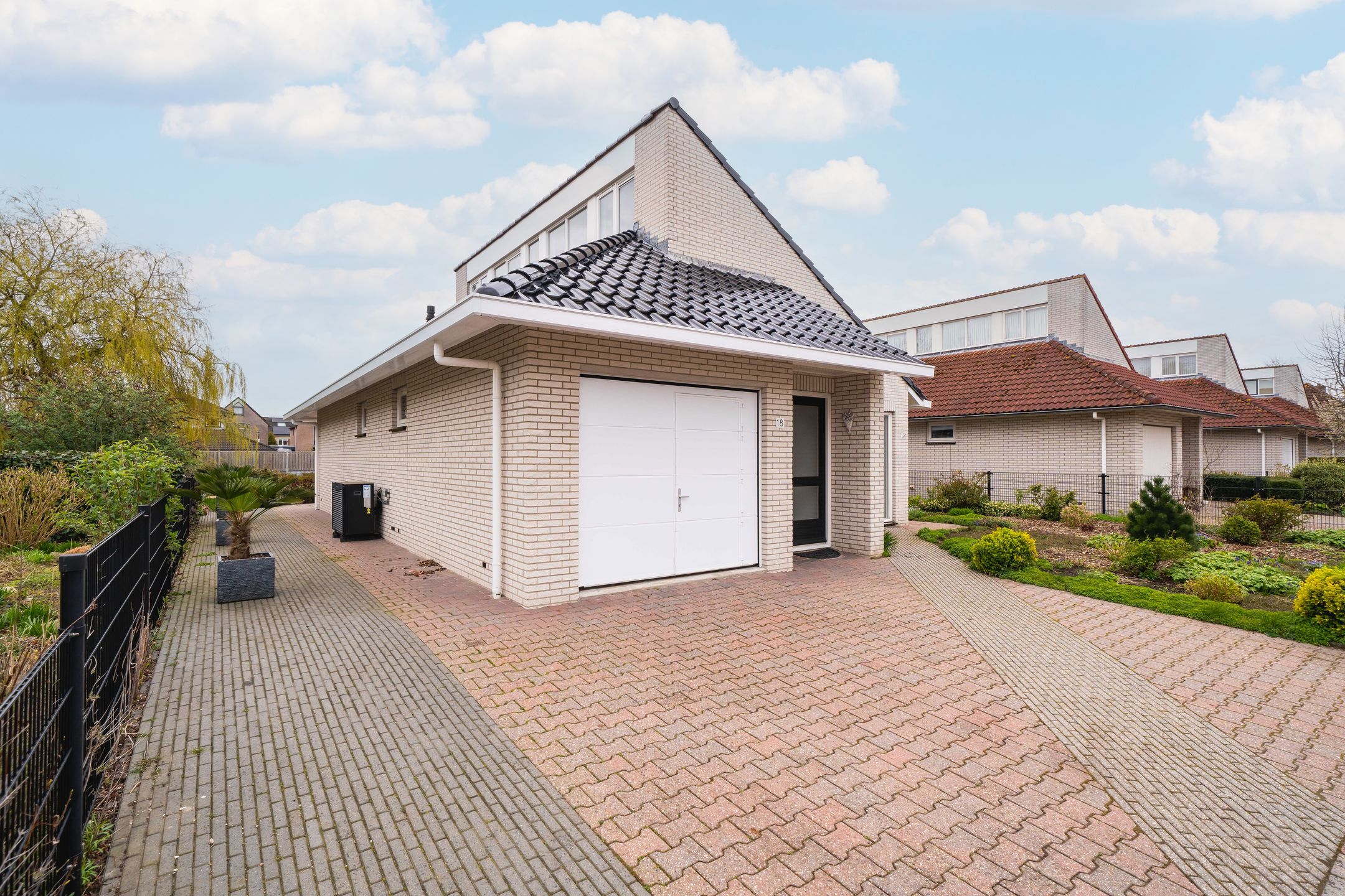 Photo 6 of Boterbloemweide 18