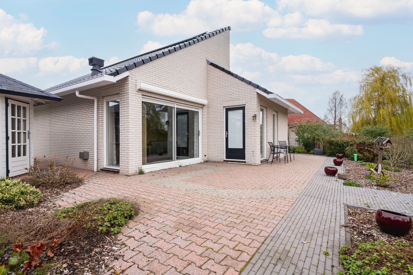 Waterfront Detached Home with A++ Energy Label in Swifterbant — 27