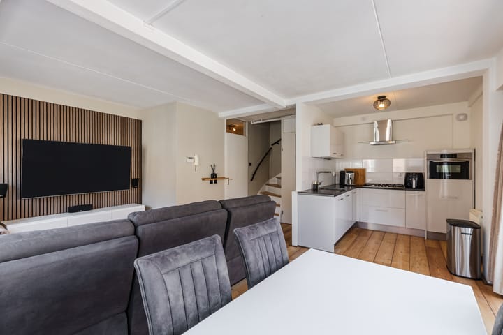 Photo 2 of Hofstraat 11