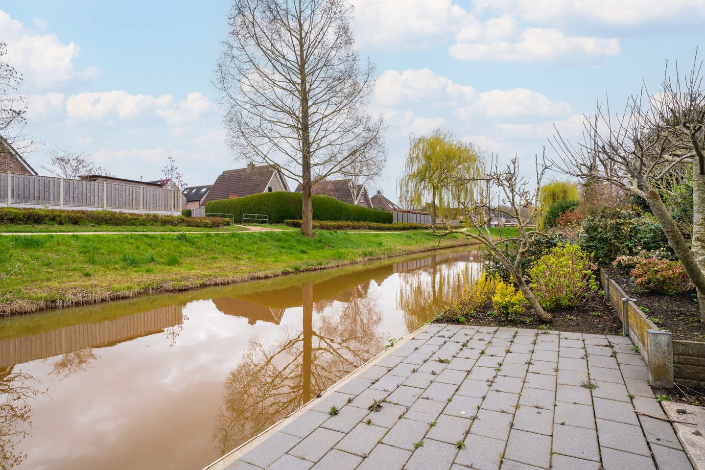 Waterfront Detached Home with A++ Energy Label in Swifterbant — 33