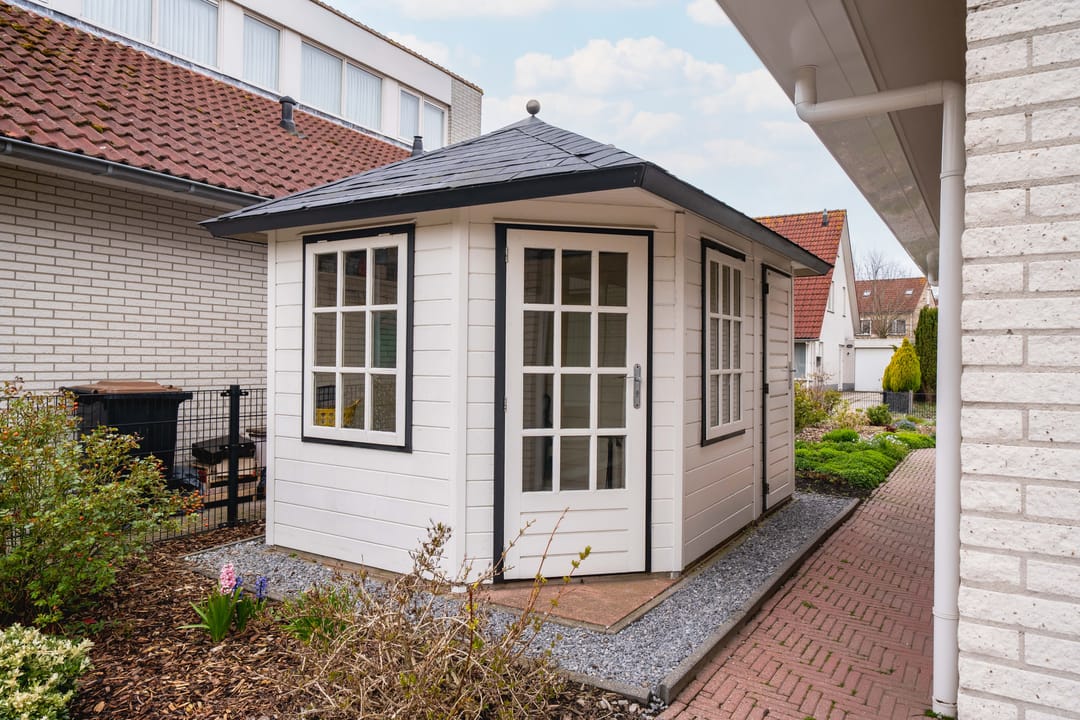 Waterfront Detached Home with A++ Energy Label in Swifterbant — 29