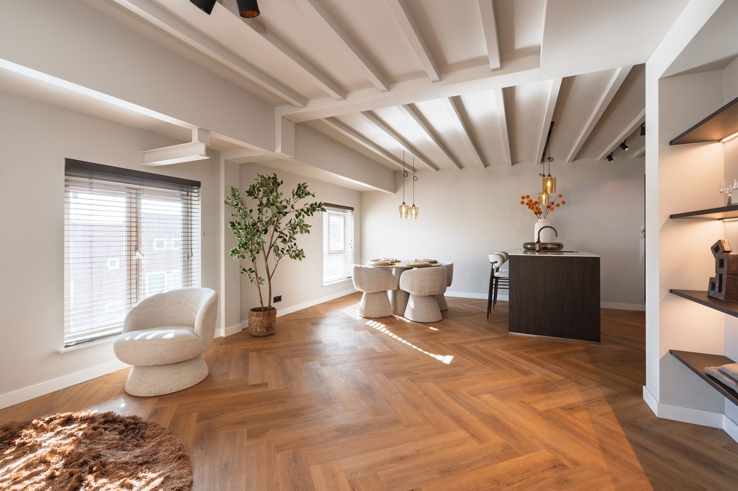 Foto 5 van Witte de Withstraat 143-4