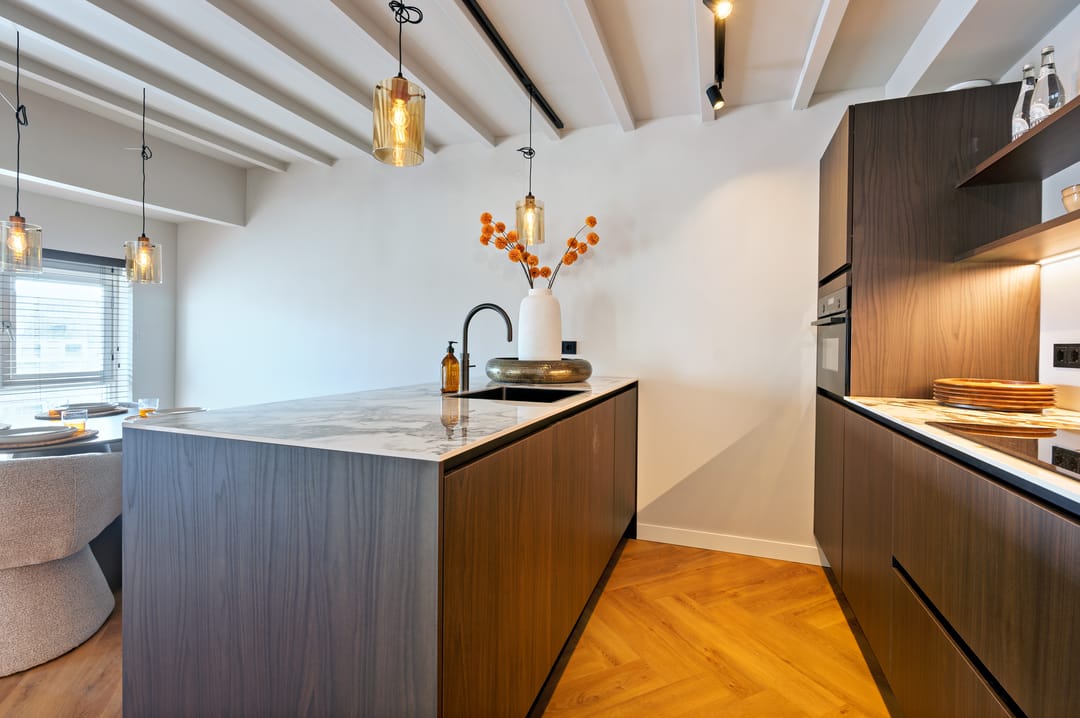 Foto 11 van Witte de Withstraat 143-4