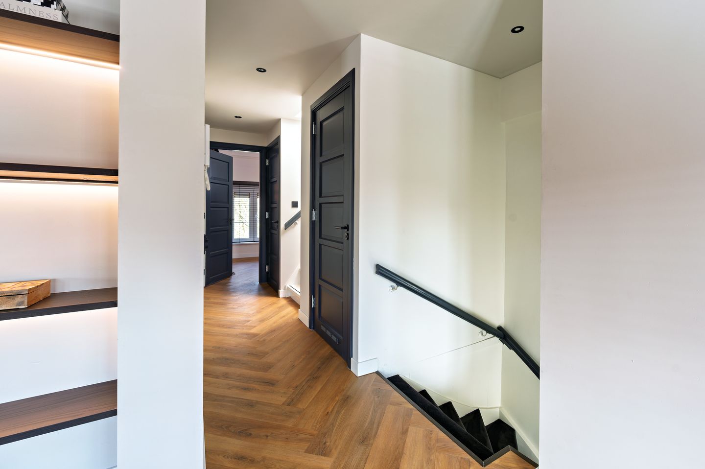 Foto 20 van Witte de Withstraat 143-4