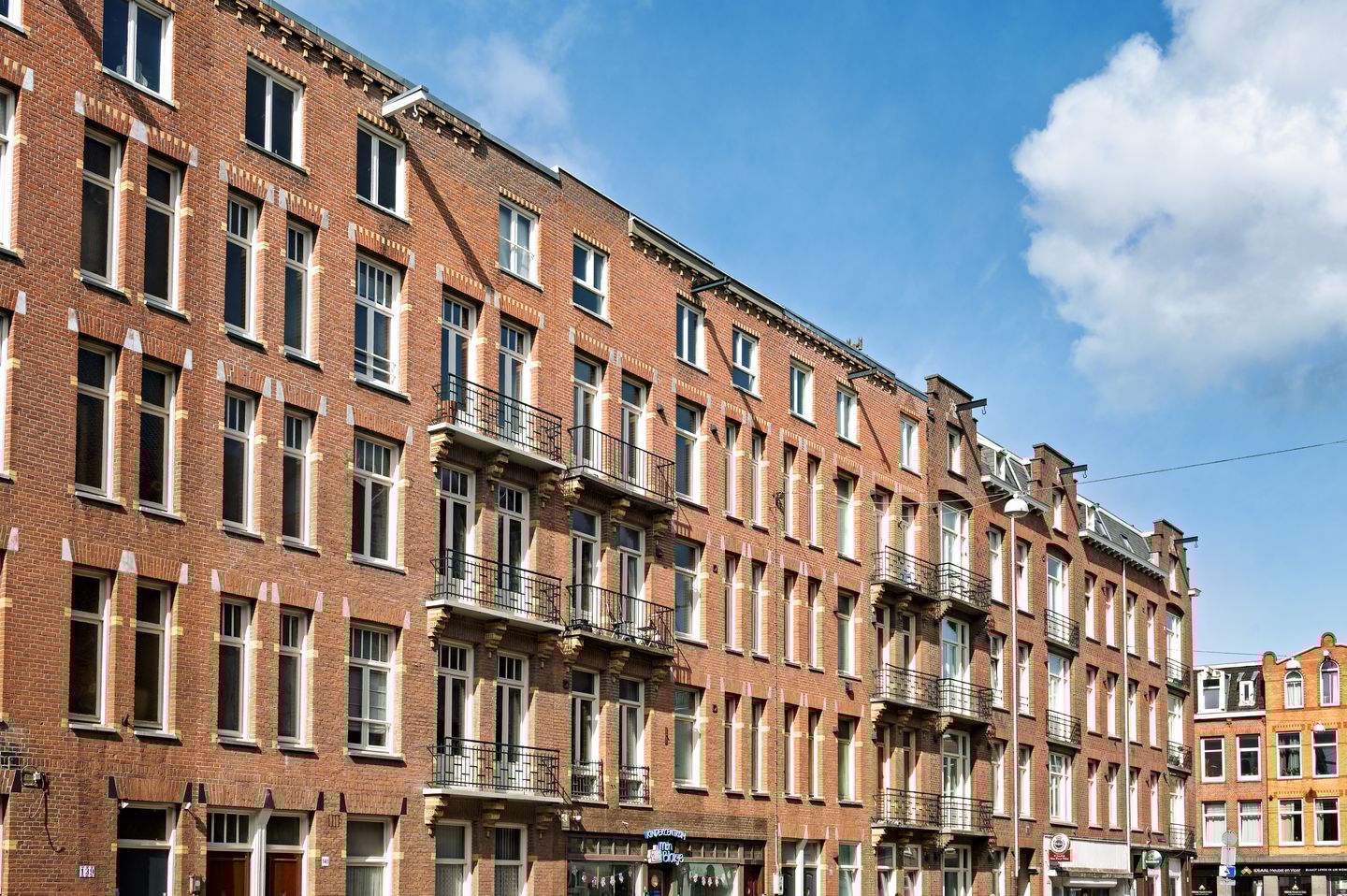 Foto 40 van Witte de Withstraat 143-4