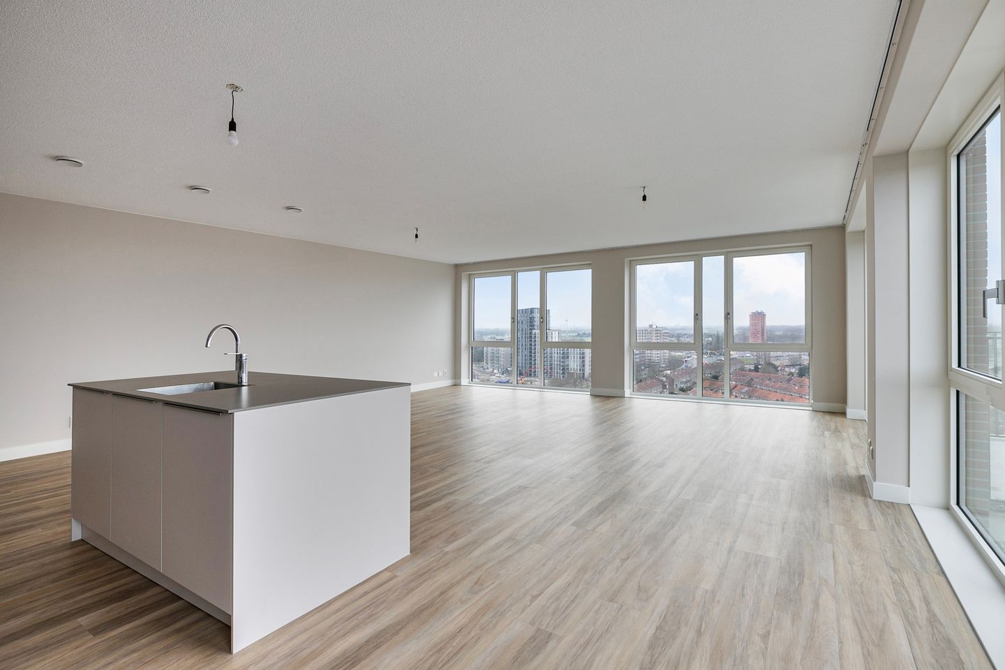 Foto 14 van Perzikweg 146