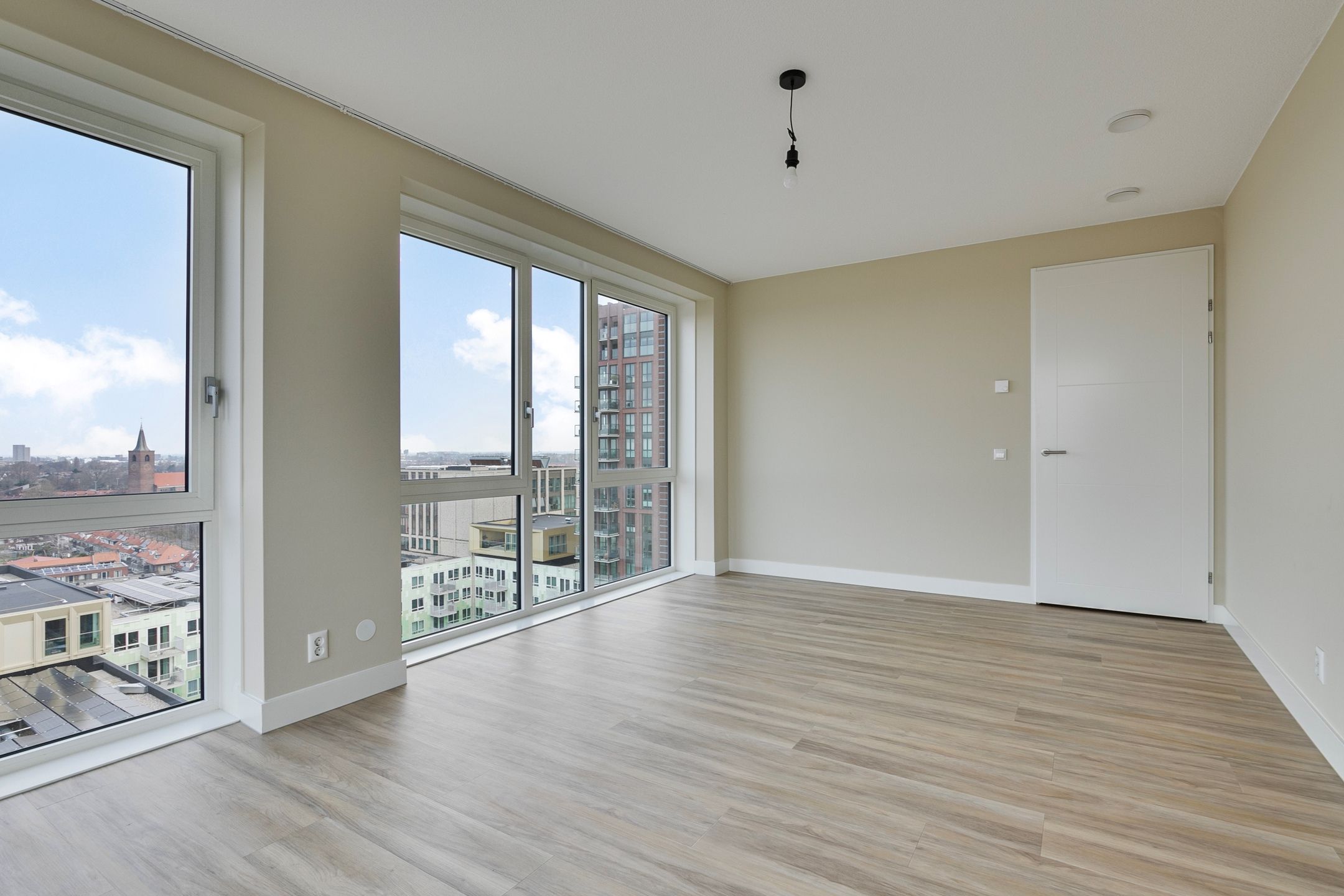 Foto 30 van Perzikweg 146