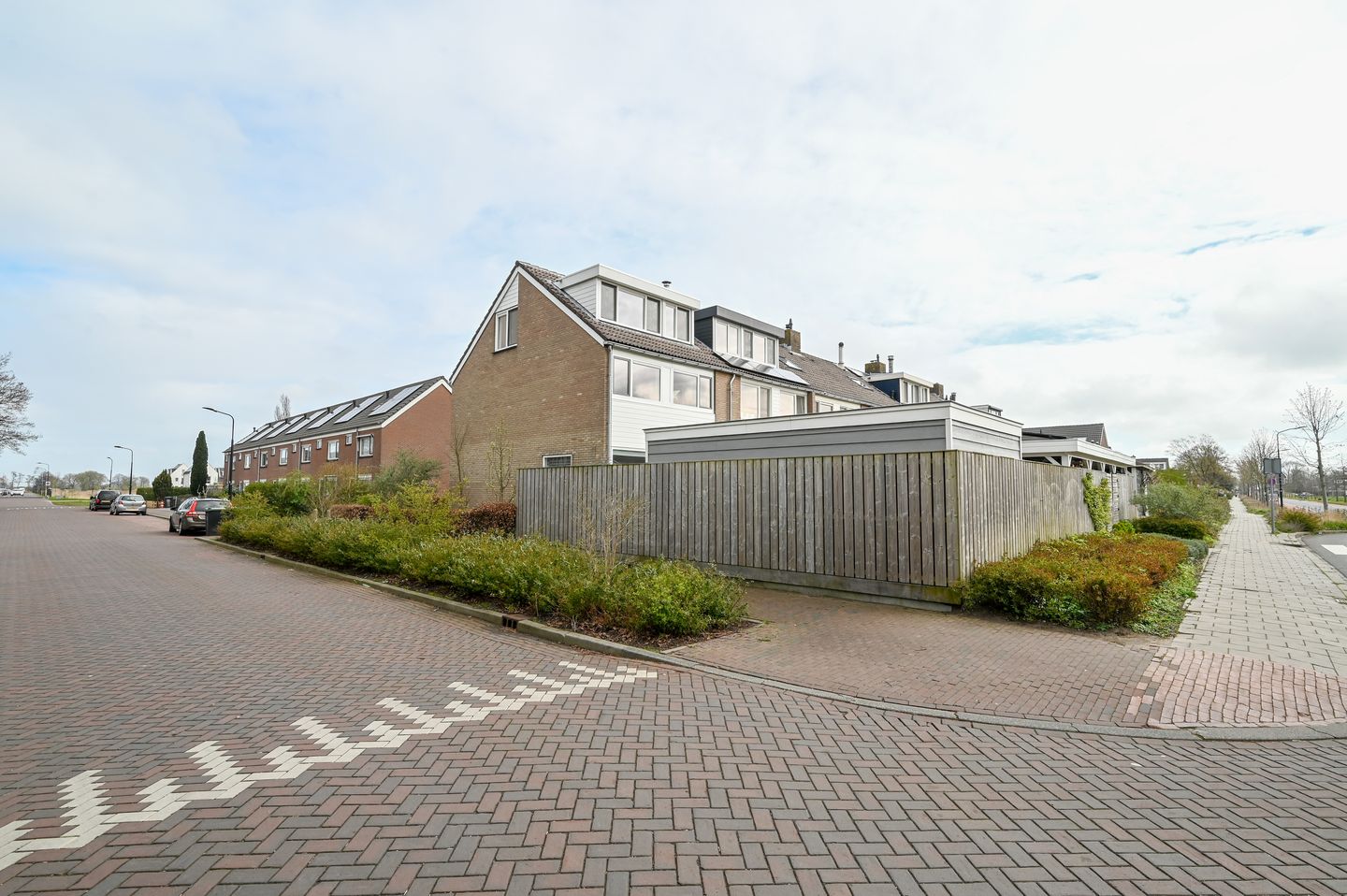 Photo 35 of Wethouder van Damlaan 100-A