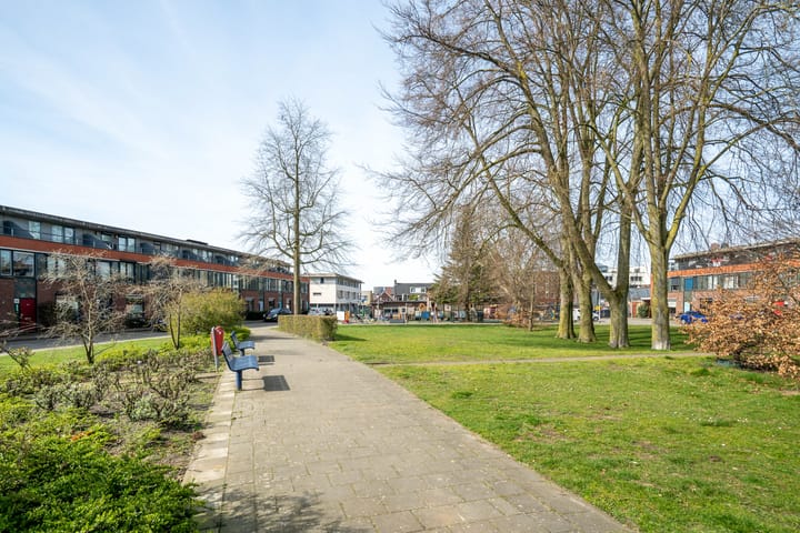 Foto 4 van Perikplein 73