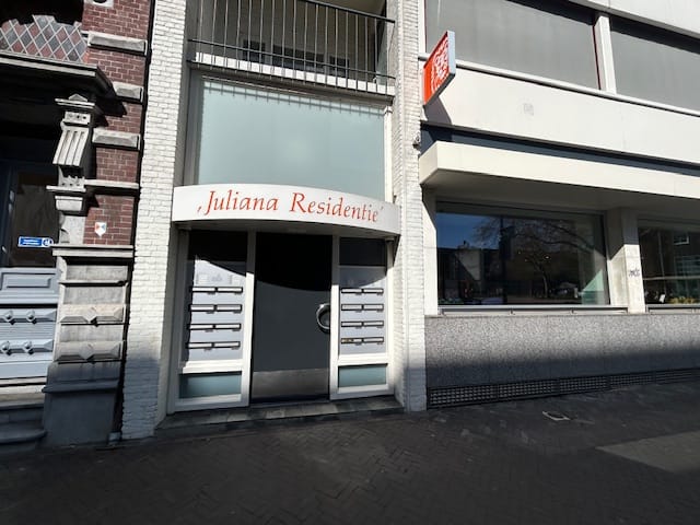 Foto 2 van Spoorstraat 4