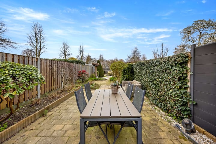 Photo 2 of Slinger 38