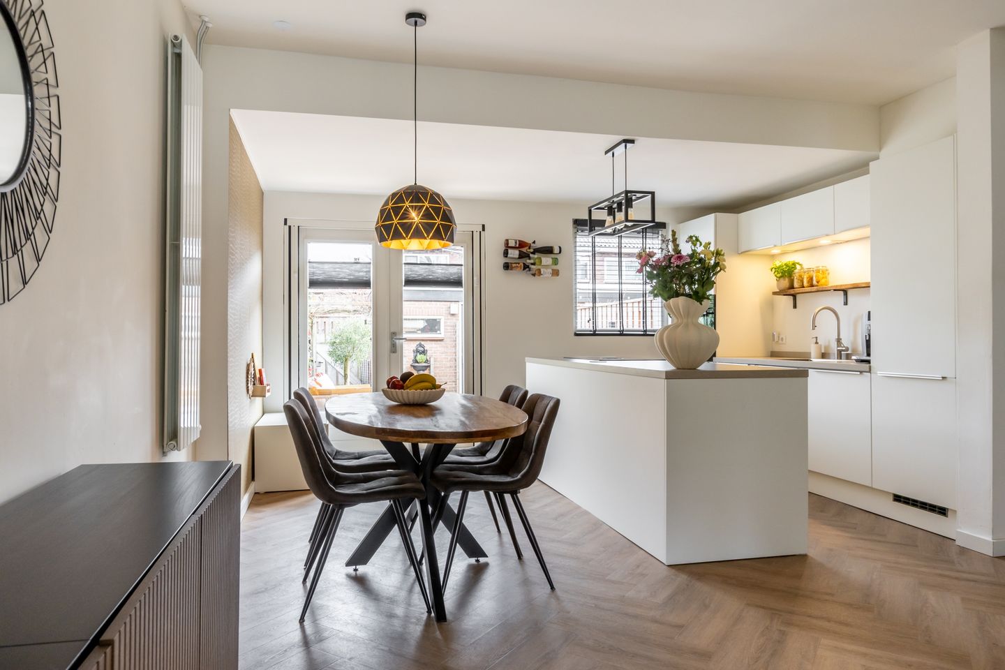 Foto 1 van De Merodestraat 19