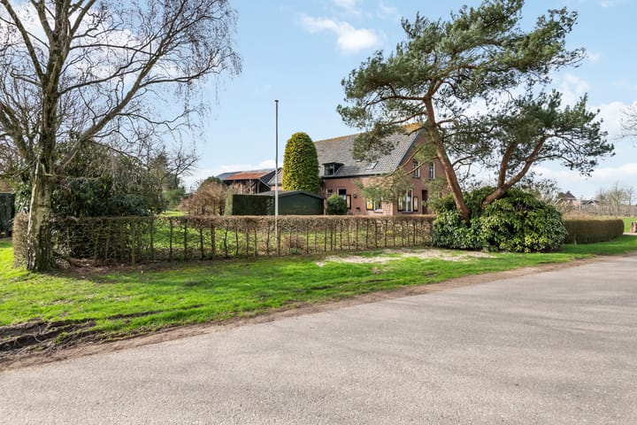 Photo 3 of Smalriemseweg 33