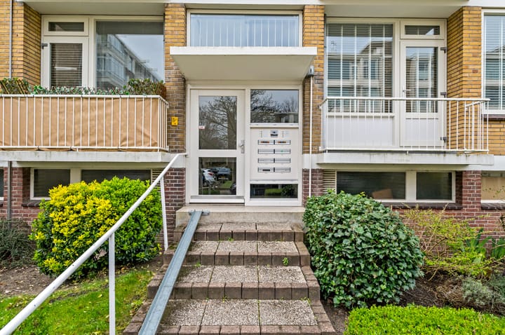 Photo 4 of Messchaertstraat 107