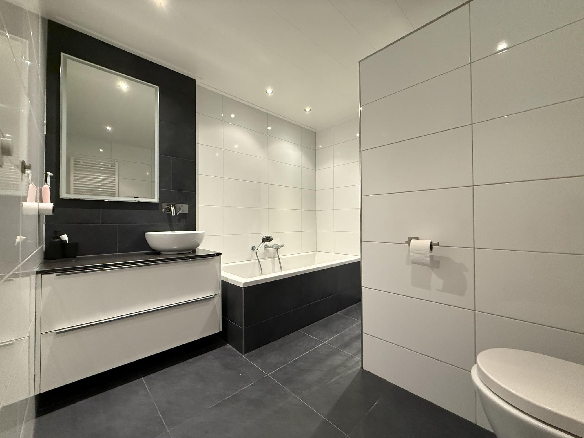 Photo 18 of Waldhoorn 7