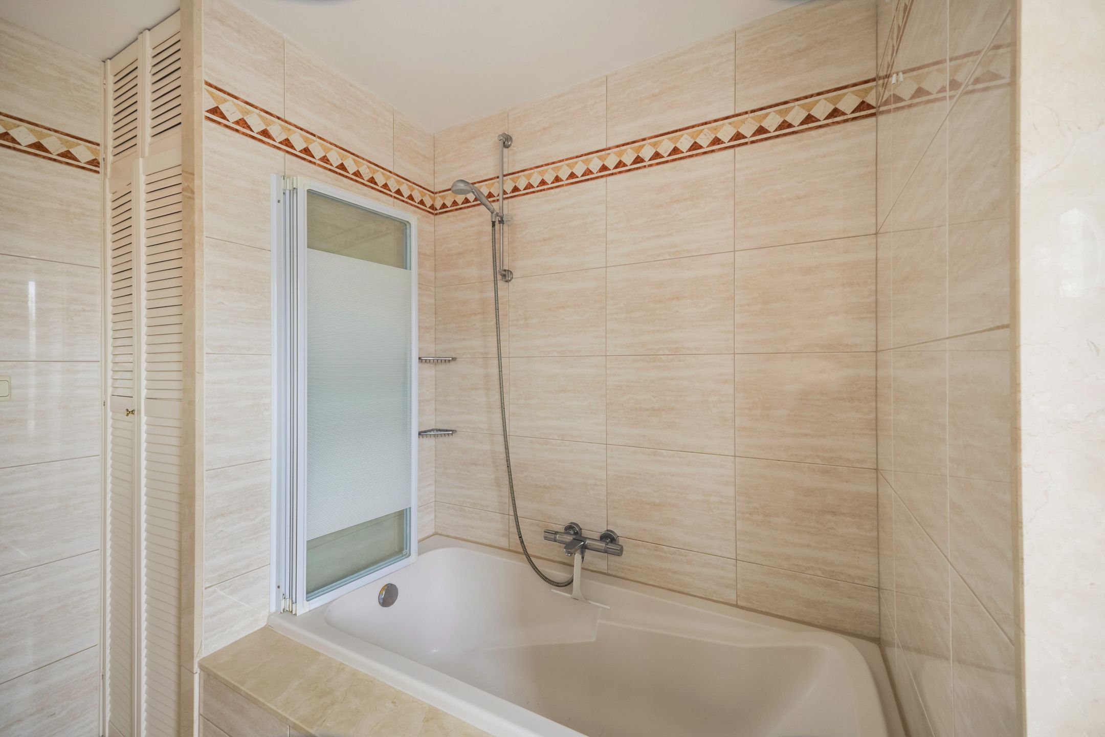 Photo 45 of Hugo de Grootstraat 8-BS