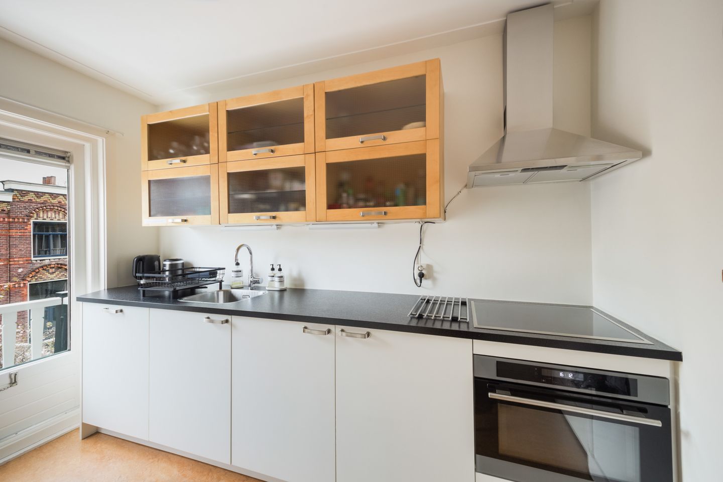 Photo 49 of Hugo de Grootstraat 8-BS