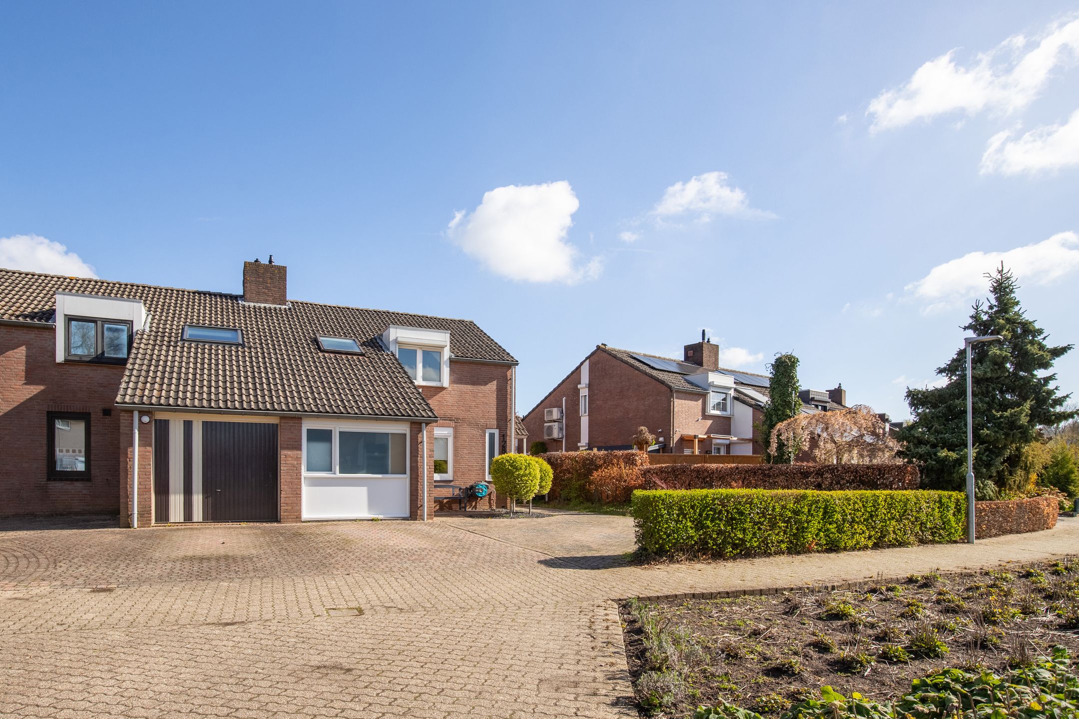 Foto 24 van Koempel 128