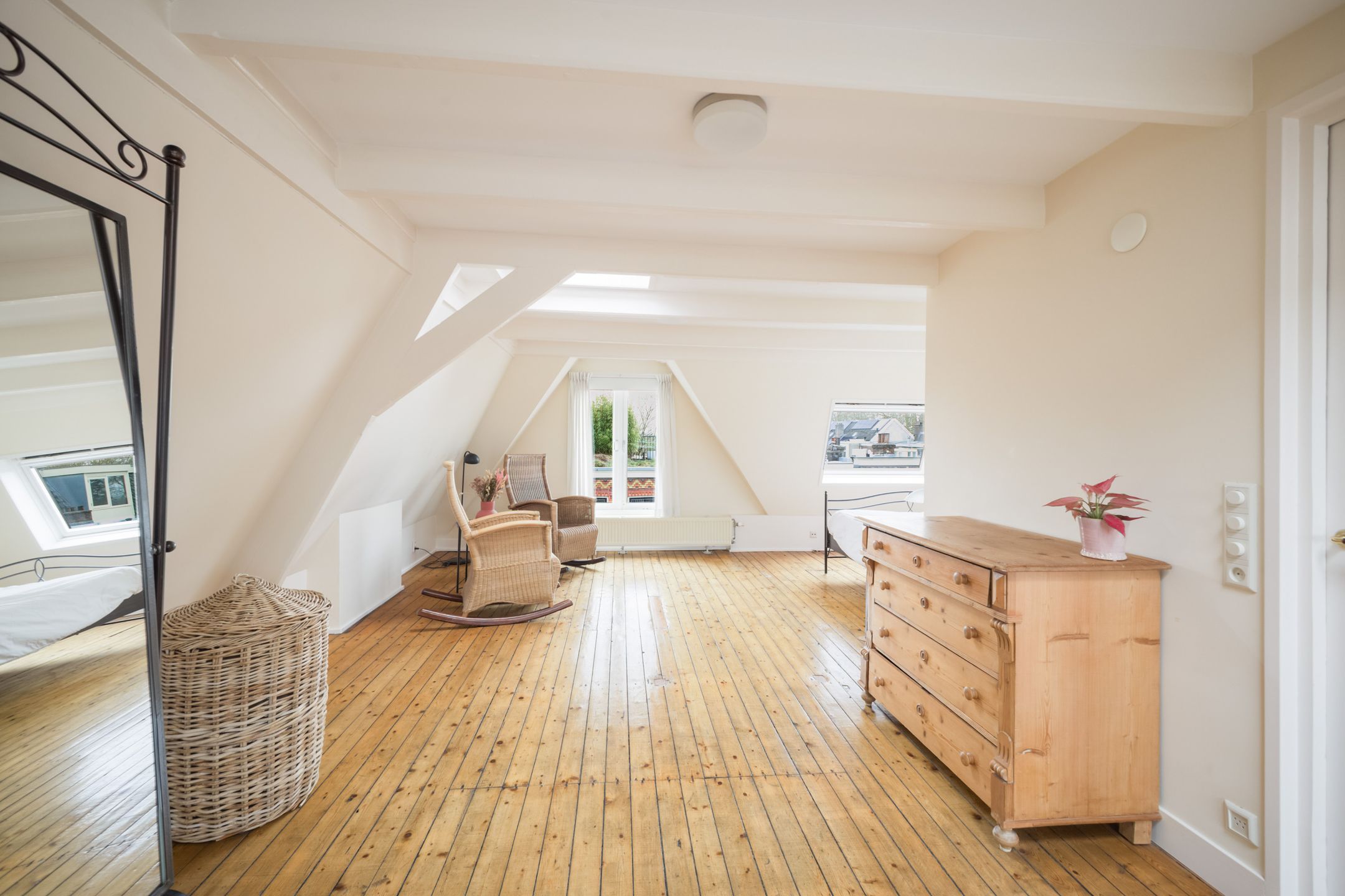 Photo 57 of Hugo de Grootstraat 8-BS