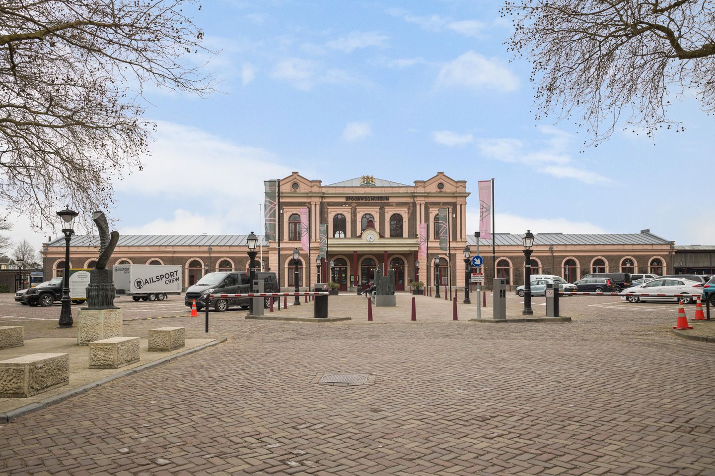 Photo 79 of Hugo de Grootstraat 8-BS