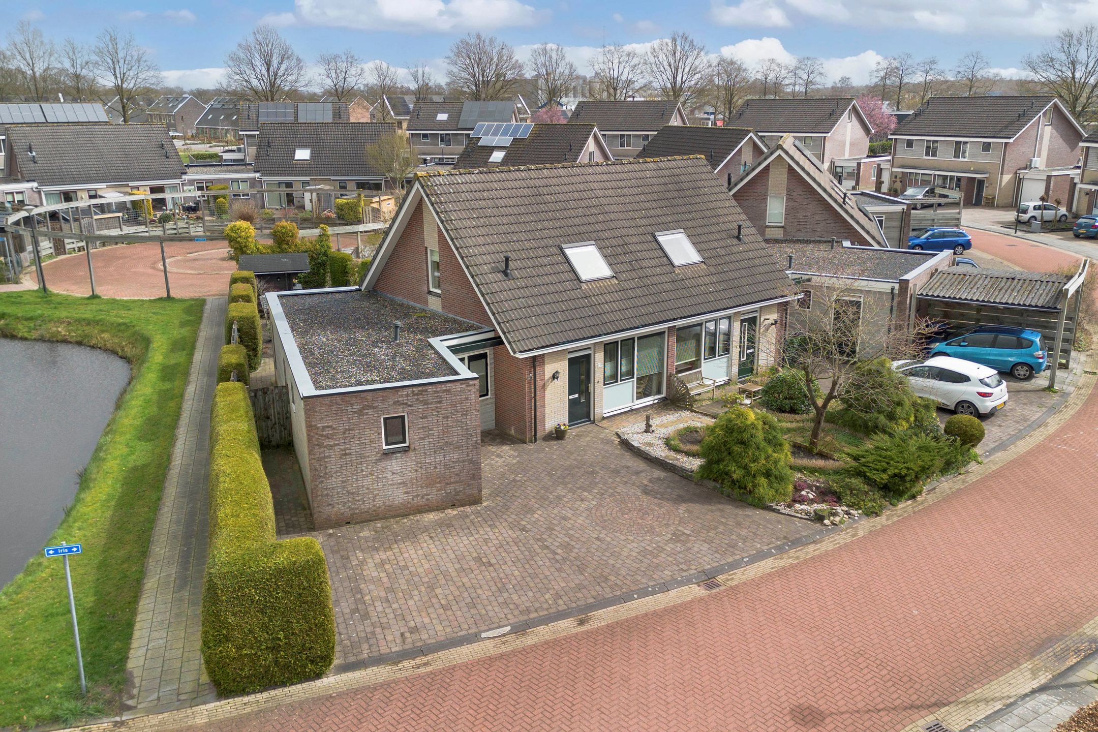 Foto 6 van Iris 27