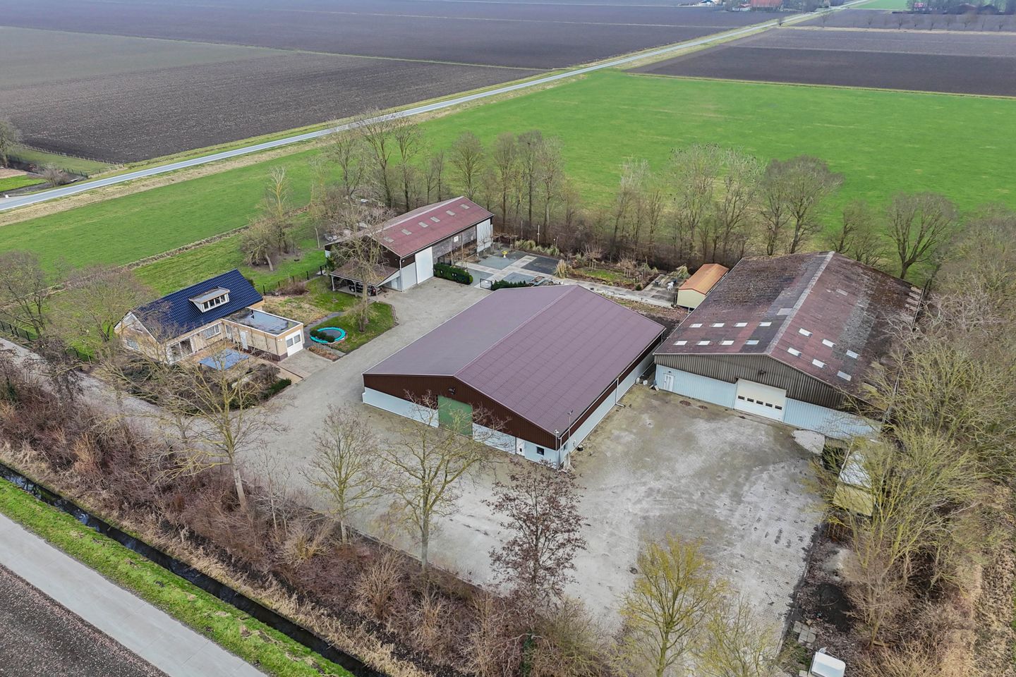 View photo 3 of Wisentweg 48