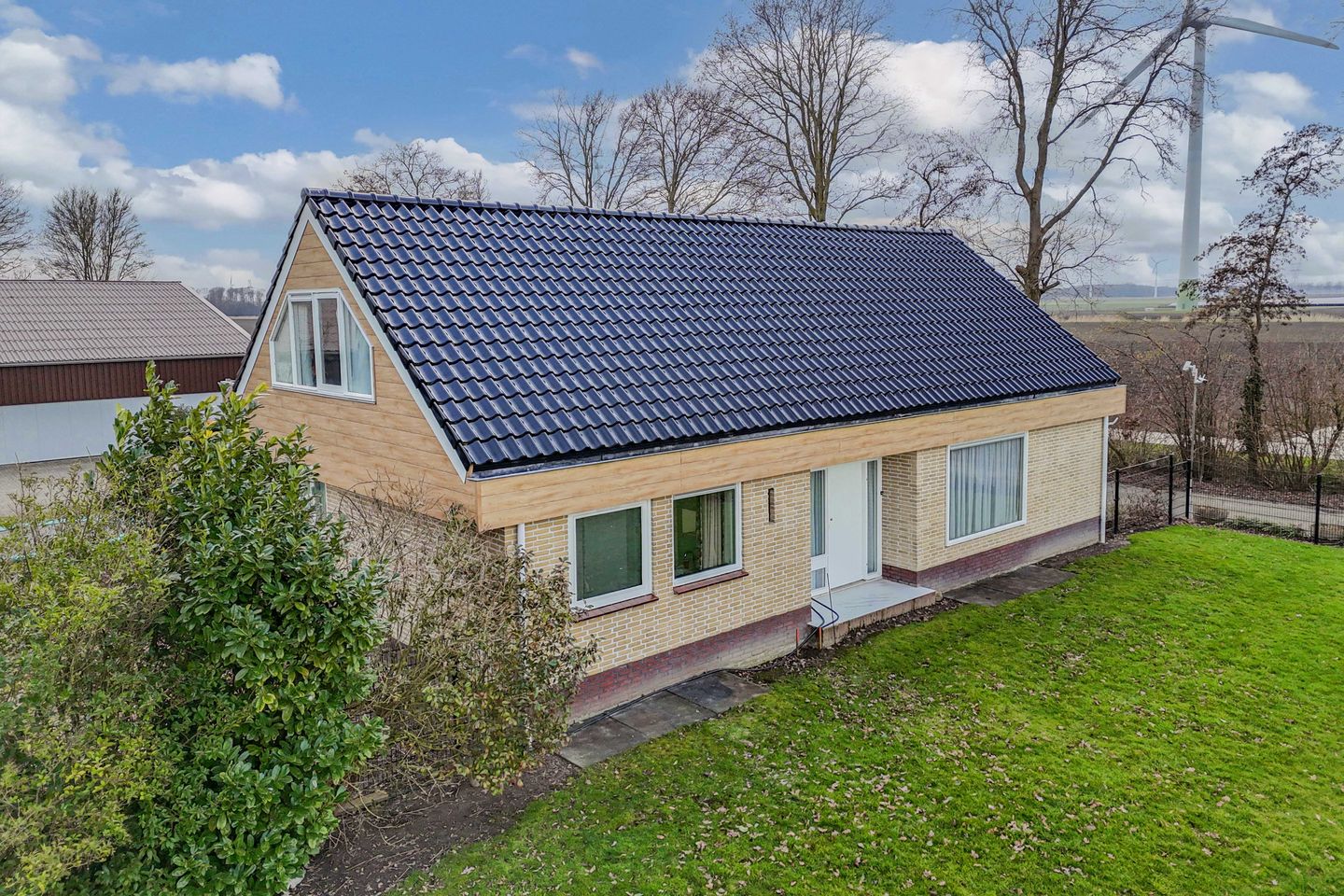 View photo 4 of Wisentweg 48