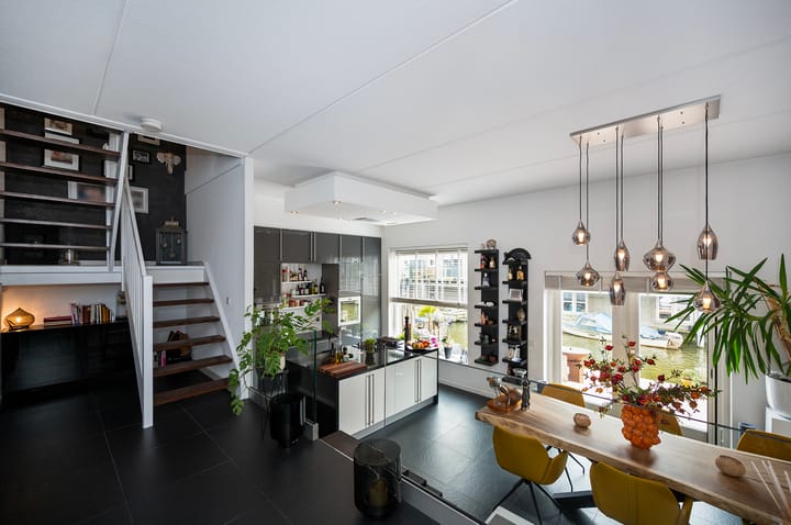 Foto 2 van Antillenweg 20