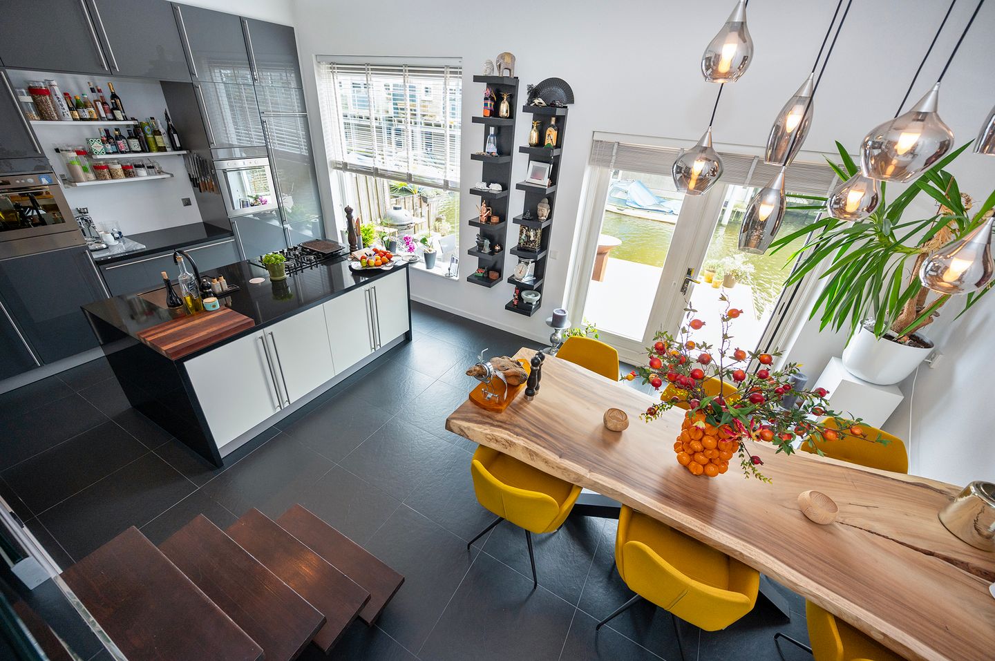 Foto 19 van Antillenweg 20