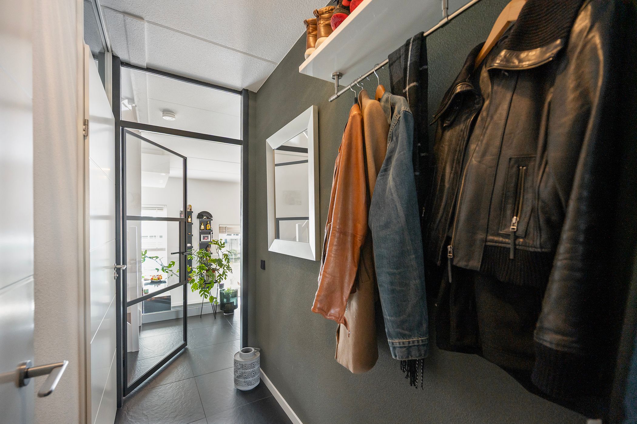 Foto 9 van Antillenweg 20