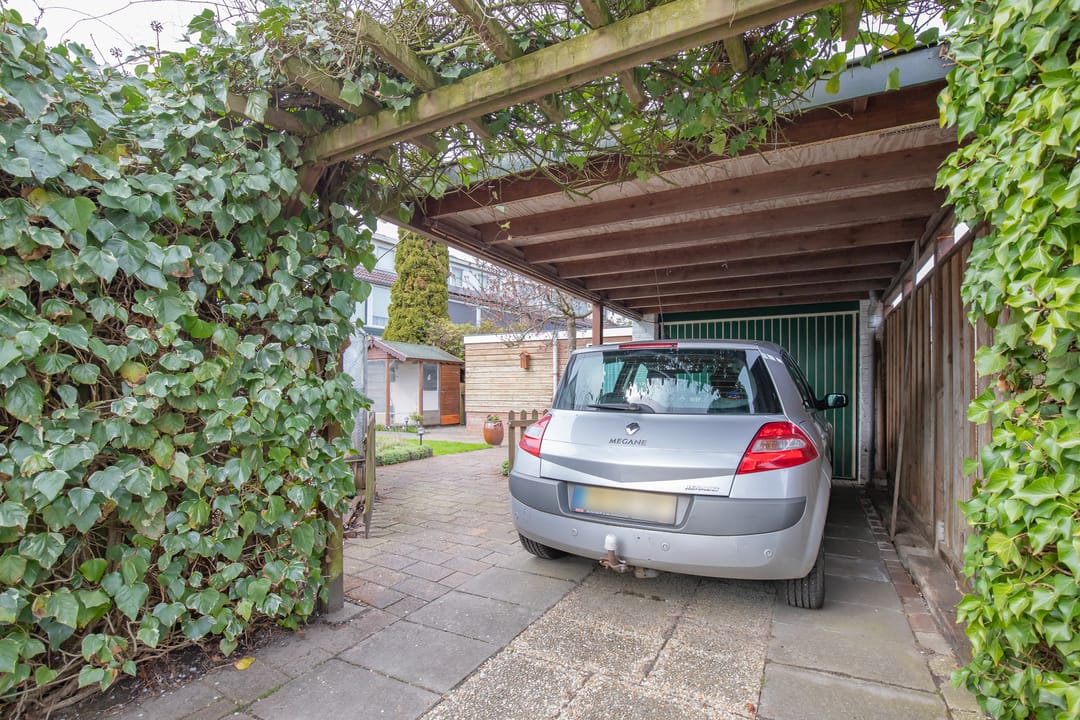 Photo 32 of Koningin Sophiestraat 2