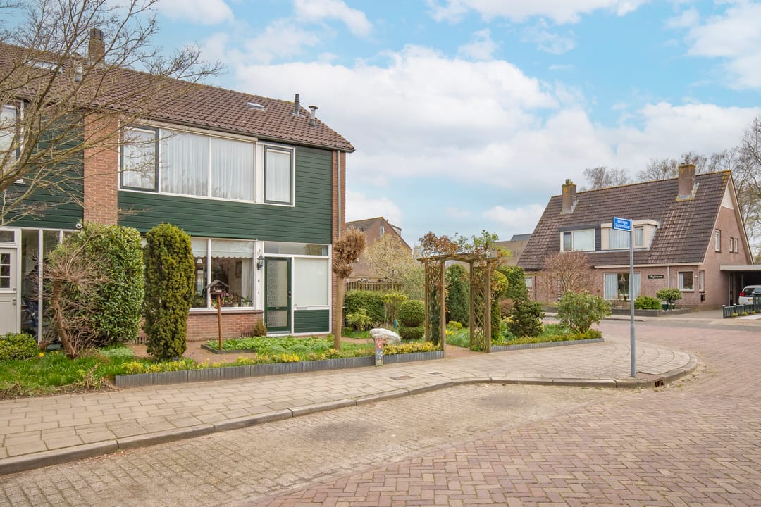 Photo 38 of Koningin Sophiestraat 2