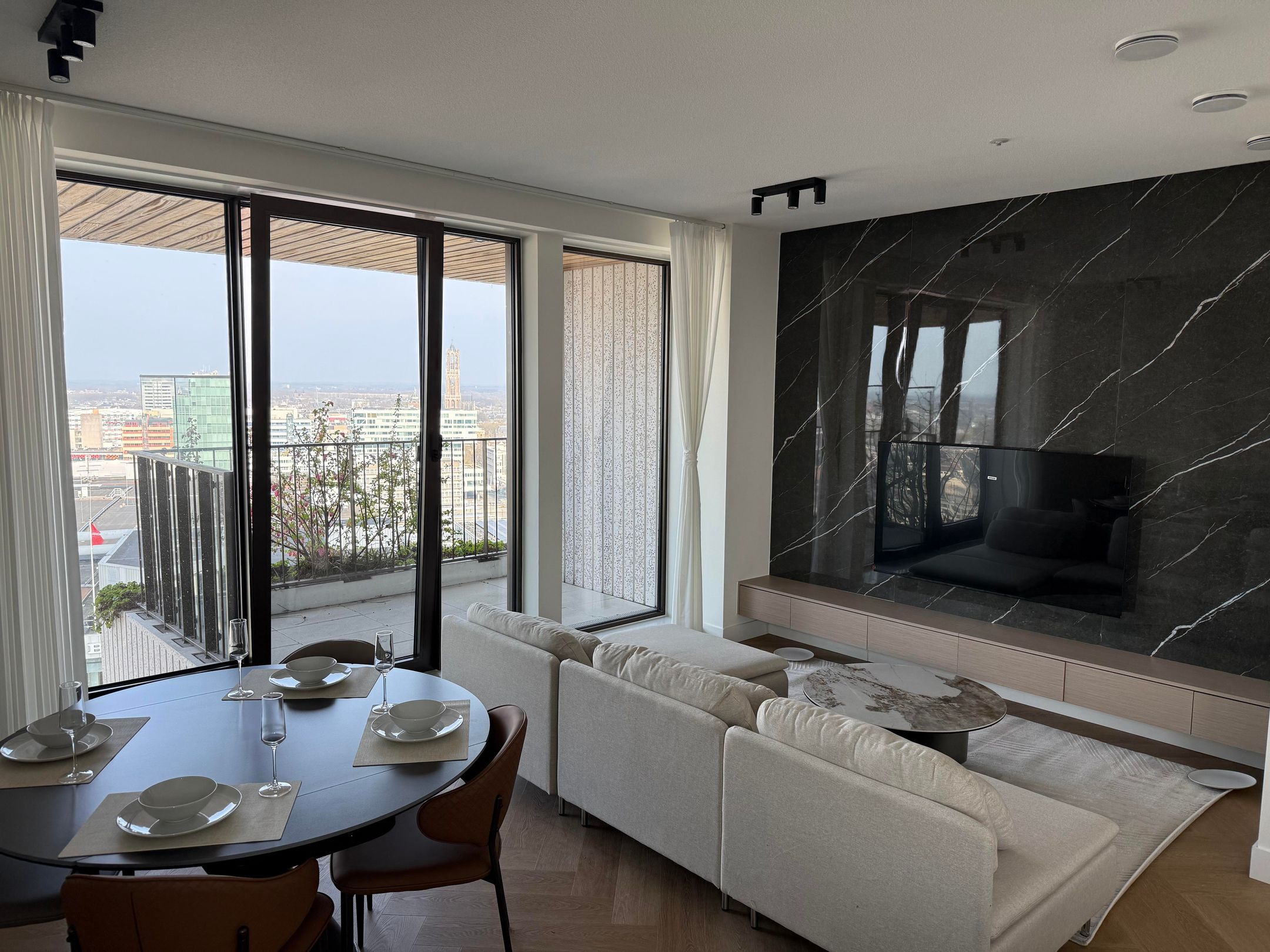 Photo 3 of Hoola van Nootenstraat 313