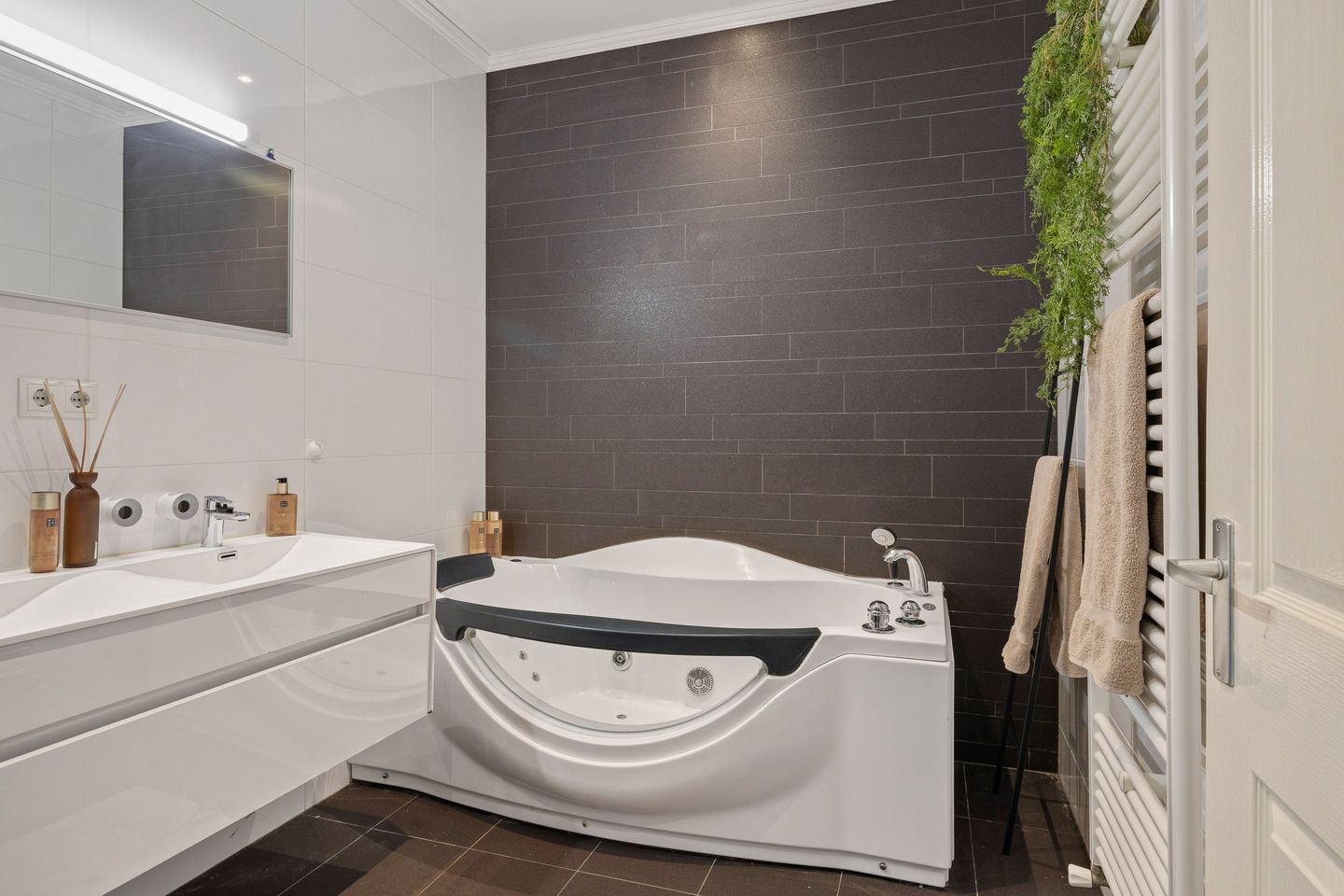 Foto 5 van Bospolderplein 5-A01