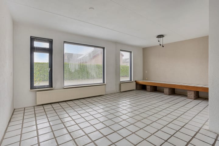 Photo 4 of Zesakkerlaan 30