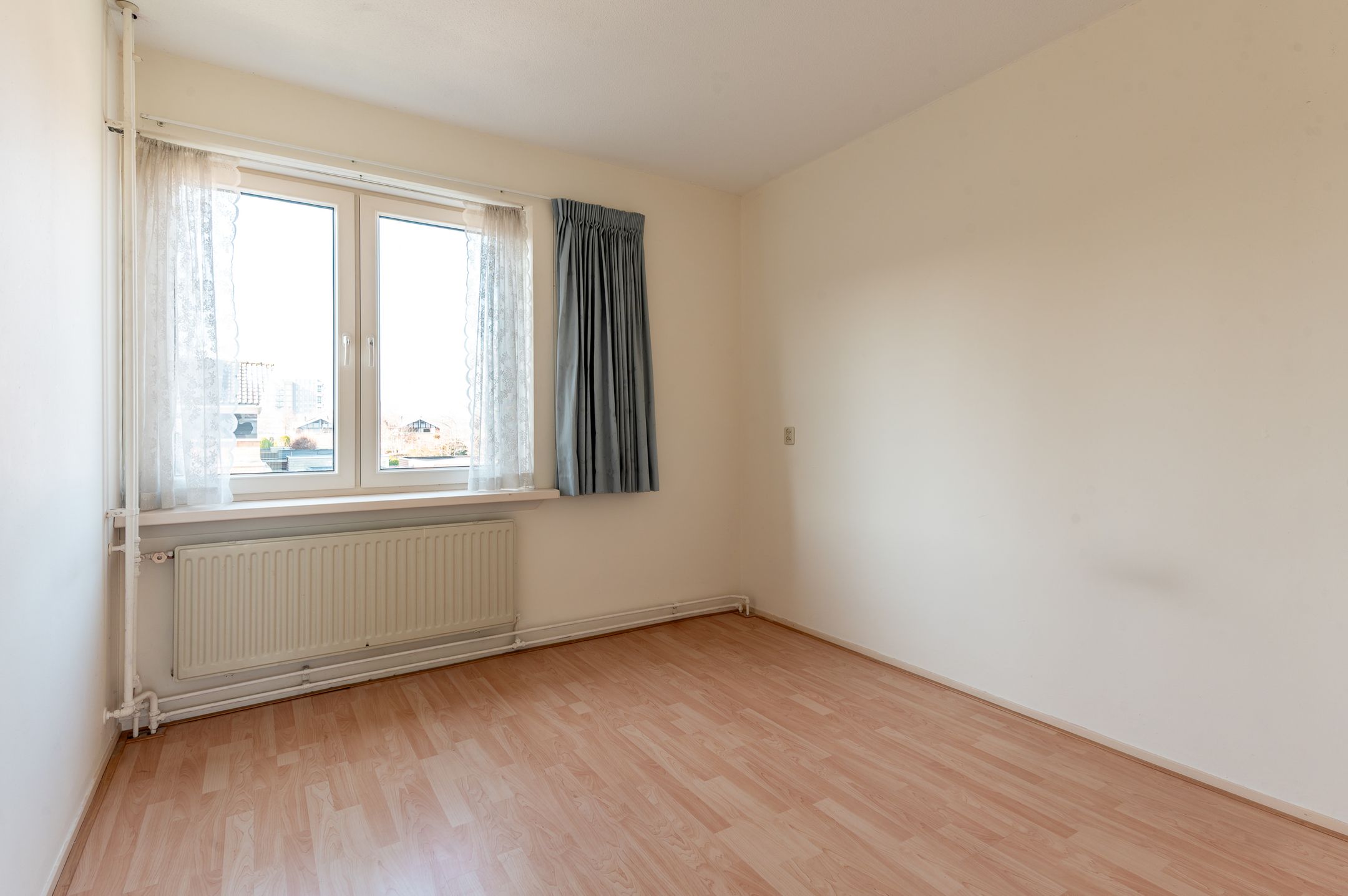 Spacious terraced house with four bedrooms and sunny southeast-facing garden in Almere Buiten — 16