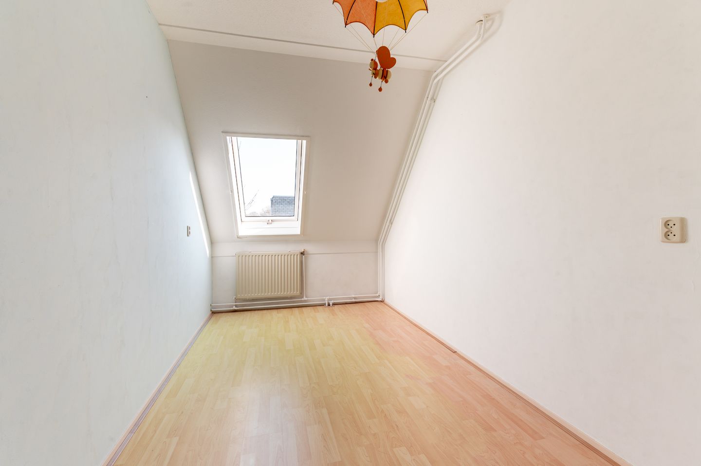 Spacious terraced house with four bedrooms and sunny southeast-facing garden in Almere Buiten — 17