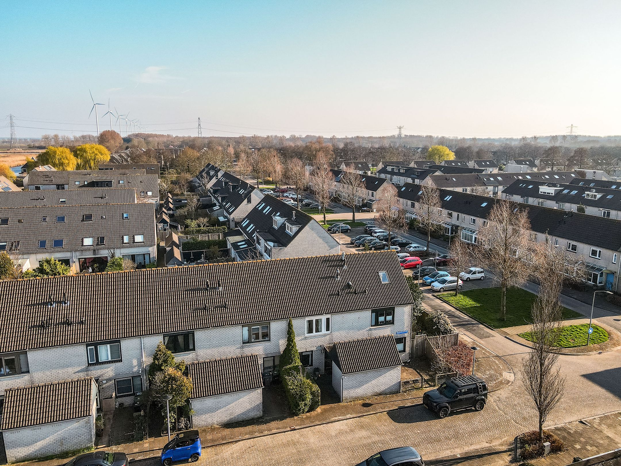 Spacious terraced house with four bedrooms and sunny southeast-facing garden in Almere Buiten — 39