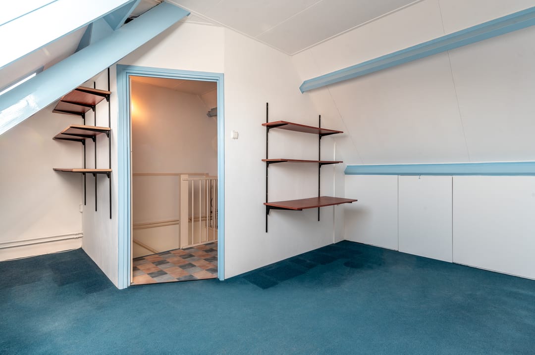 Spacious terraced house with four bedrooms and sunny southeast-facing garden in Almere Buiten — 26